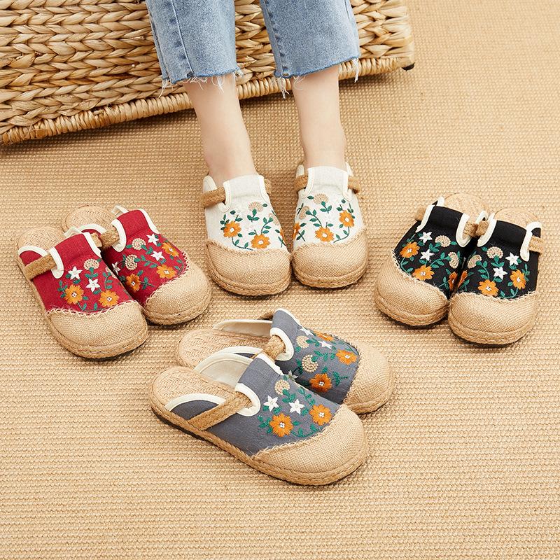 Ethnic Style Embroidered Shoes Flat Heel Low Top Ladies Cloth Shoes Embroidered Temperament Elegant Hanfu Shoes