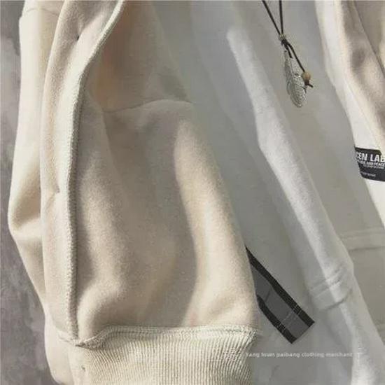 Men's Korean Style Hooded Jacket: Autumn/Winter Loose-Fit, Pocket Label Design, Trendy Button Cardigan Sweatshirt.