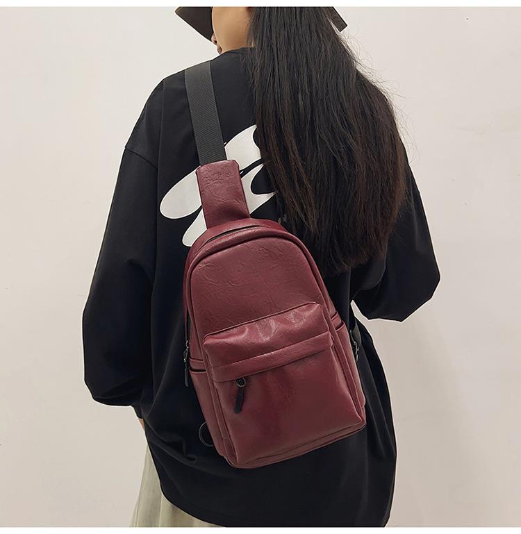 Charming choice! Oily leather large-capacity backpack, Korean version of fashion interprets the new style of women's commuting