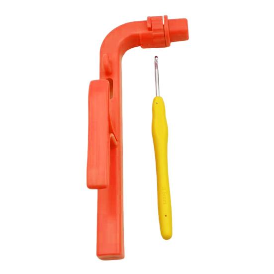 1 Set Crochet Holder Beginners Crochet Helper 3 In 1 Crochet Yarn Tension Regulator Yarn Guide Relive Hand Fatigue Pain Gift for Crocheters Knitters