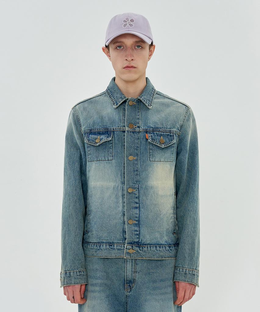 Unalloyed Flower Denim Jacket / Blue