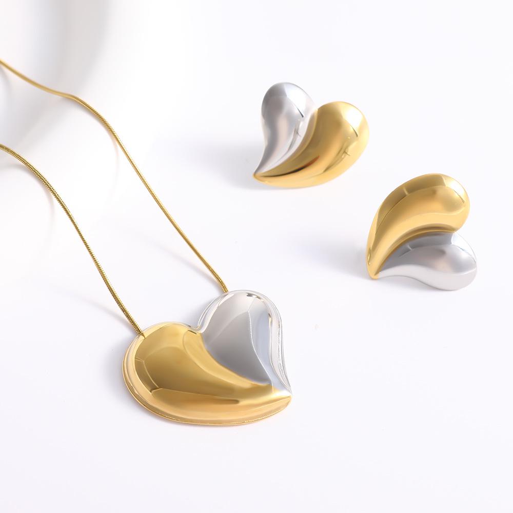 European & American Cross-Border Heart Titanium Steel Necklace & 18K Gold-Plated Heart Earrings - Fashionable & Luxurious