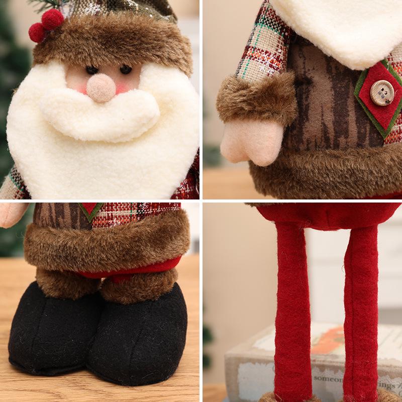 Teleskopische Schneemann- & Rentier-Plüschdekorationen mit Strickmützen für die Weihnachtsausstellung