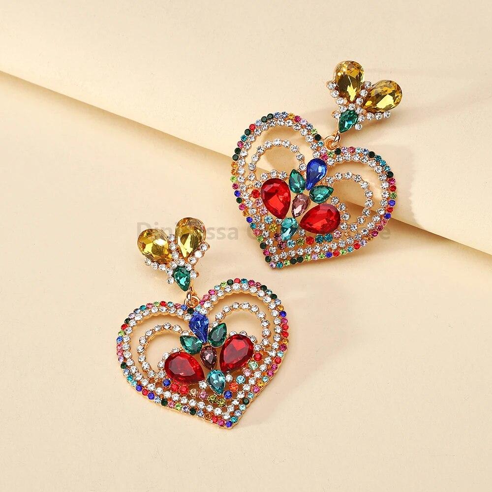 Mehrfarbige Herz-Kristall-weiblicher Charme, romantische Hochzeit, Party, Schmuck, Trend, Luxus-Ohr-Accessoires, ungewöhnliche baumelnde Ohrringe