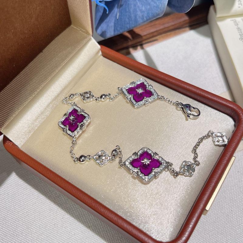 Italian Cloth Qi Lati Natural White Fritillary Four-Leaf Clover Bracelet Women'S Fashion Retro Rhombus Chalcedony Jewelry