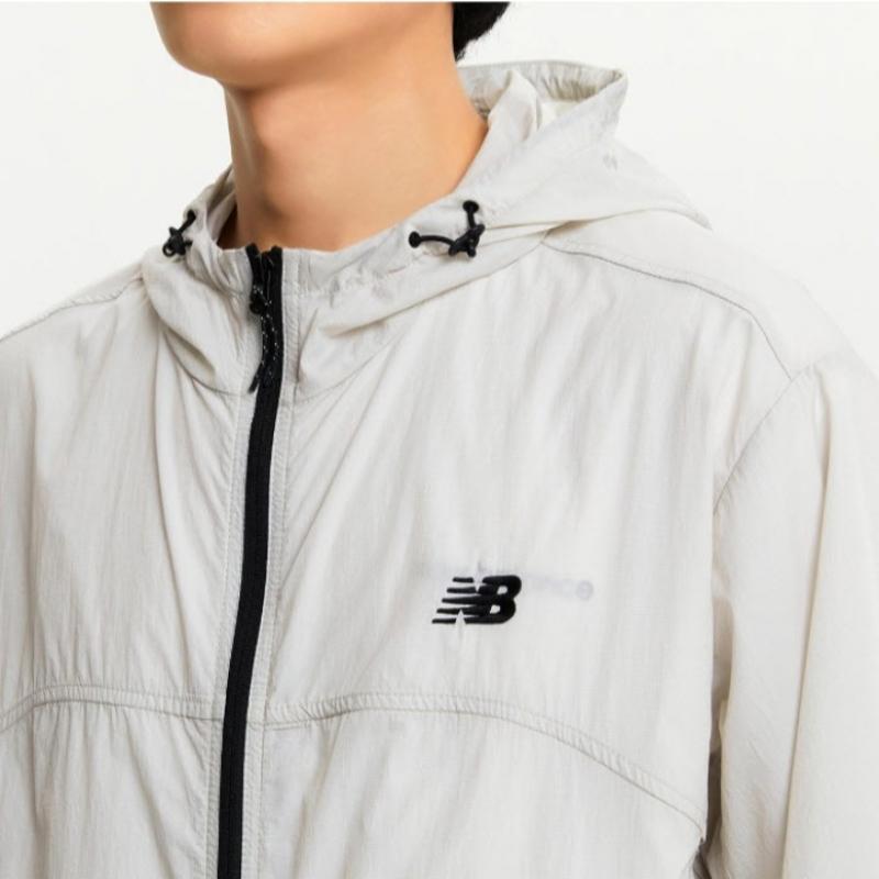 New Balance Windschutzscheibe Lqj Nbnae21013 36 Uni Essential Small Logo Leichte Windschutzscheibe