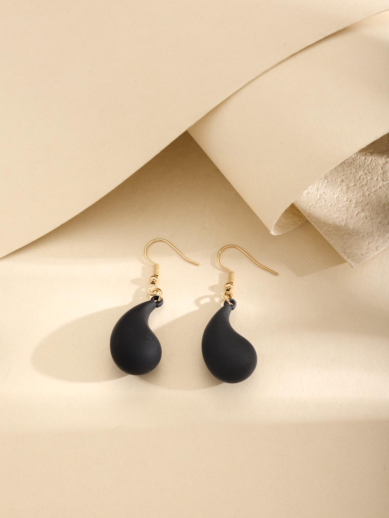 Trendy Water Drop Bean Earrings - Versatile European & American Style чёрный