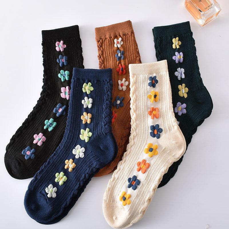 5 Paare/ Los Traumähnliche Damen Socken Harajuku Retro Stickerei Frühling 3D Strickerei Blumen Geprägter Druck Lolita Weihnachtsgeschenk