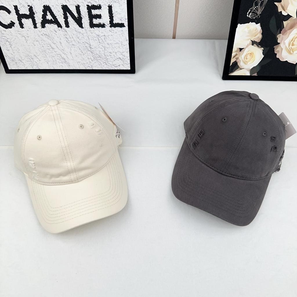 Baseball cap, ripped old peaked cap, hat for women 2025 fashion trend, wide brim, big face, small face