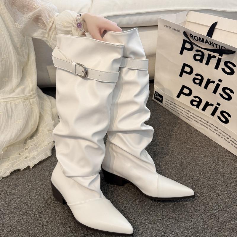Spitze Gürtelschnalle Stapelstiefel Hohe Stiefel Ritterstiefel Herbst und Winter Gefaltete Skinny Boots Design-Stiefel