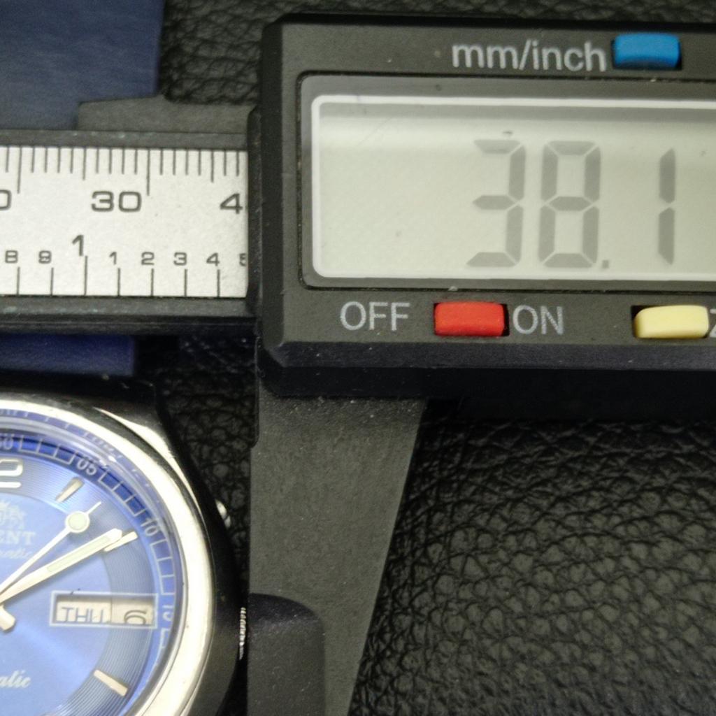 AUTOMATIC VINTAGE ORIENT 46941 JAPAN MENS BLUE COLOR DIAL WATCH a500733-5 R154-a500733