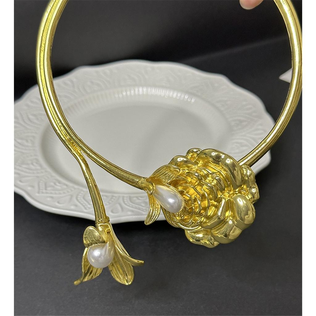 Tooxika Heavy Industry Exaggerated Three-dimensional Pearl Flowers Camellia Collar Light Luxury Necklace Accessories For Women