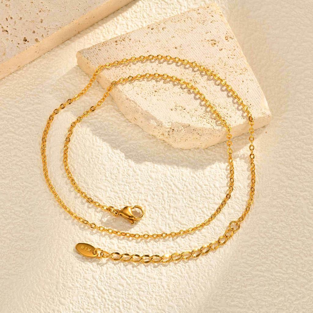 Women'S Simple Fine Chain Clavicle Chain Stainless Steel Embossed Flat Cross Chain Necklace 18K Gold Nc-2551 Plated