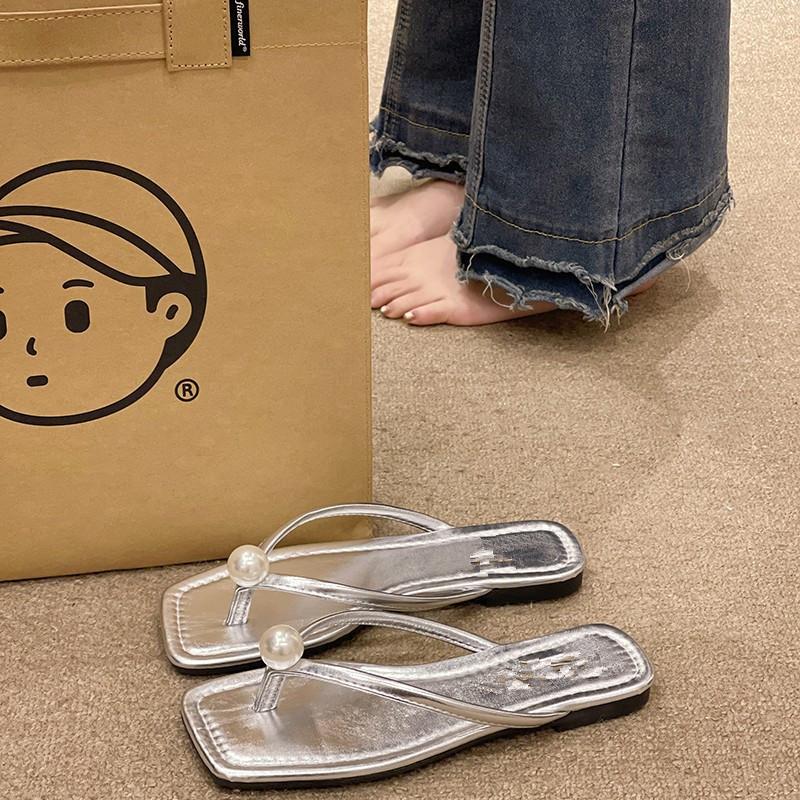 Spring and Summer Footwear Plus Size Flat-bottomed Square Toe Flip-flops Women's Shoes Sandals.