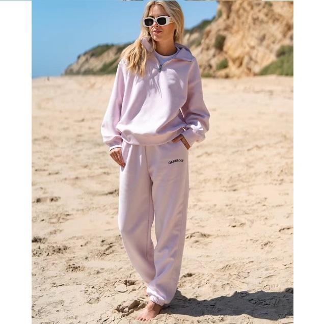 

Универсальный повседневный и модный комплект из двух предметов: толстовка с длинным рукавом и брюки с толстой вышивкой. S розовый