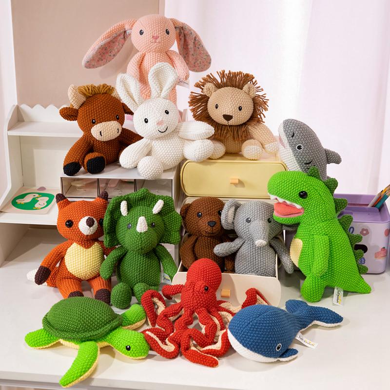 Cartoon Kreativ Gestrickte Tier Plüschpuppe Gestrickter Elefant Oktopus Hai Fuchs Dinosaurier Kaninchen Bär Schildkröte Beruhigungsspielzeug Für Kinder