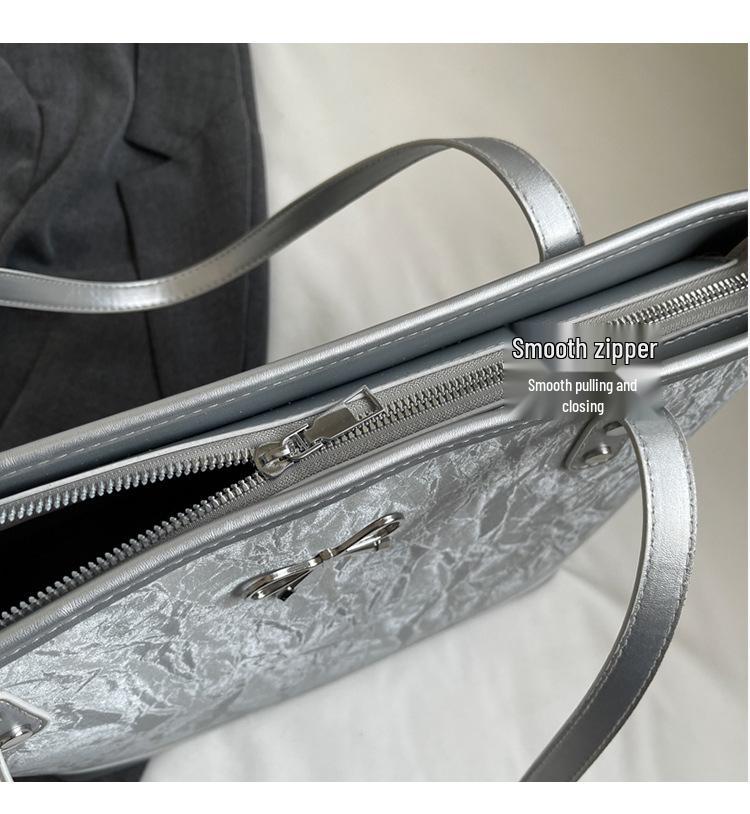 2025 Women's Large-Capacity High-End Fashion Tote: Autumn/Winter Single-Shoulder Versatile Commuter Bag