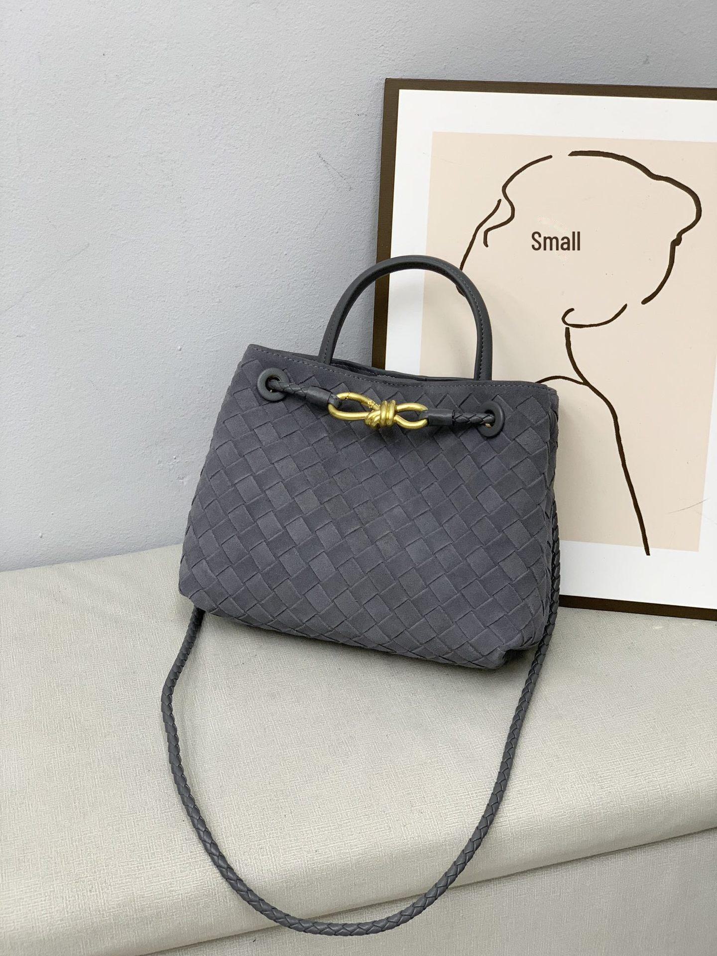 

2024 Frosted Metal Buckle Genuine Leather Woven Tote & Shoulder Bag, Large Capacity Retro Women s Handbag 25x18x10cm