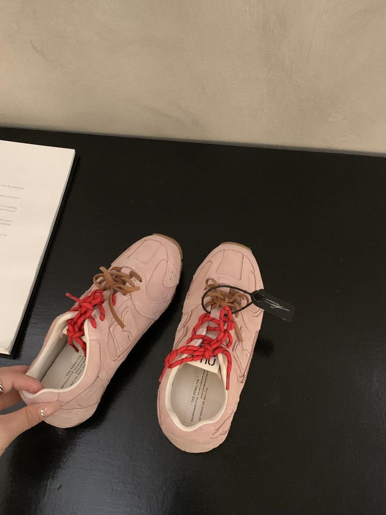 Läder tyska träningsskor dam 2025 vår nya retro plattbottnade mångsidiga färgmatchande avslappnade sport Forrest Gump skor pappaskor