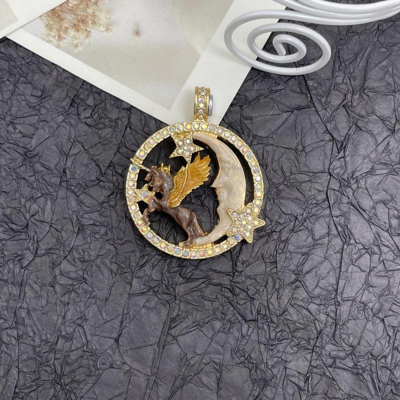 Newest Style Fashion Trends Jewellery earrings necklace bracelet ring jewelry vintage popular golden