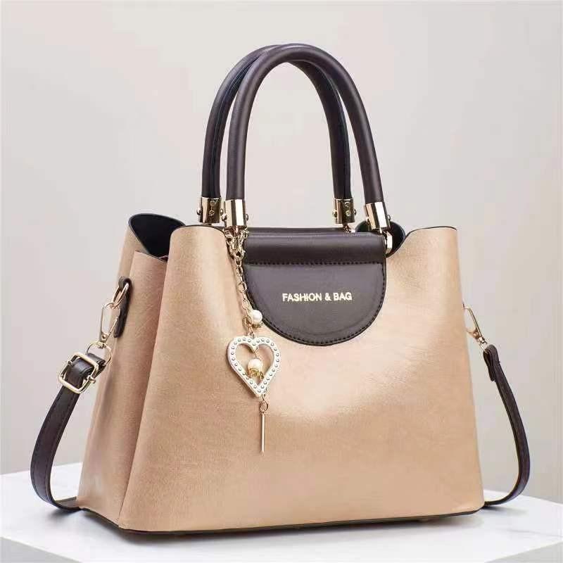 Modern And Fashionable Large Capacity Tote Bag For Women In Trendy Urban Style хаки