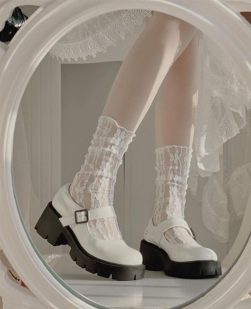 Women's Harajuku Ultra-thin Transparent Floral Lace Socks Sweet Mesh Fishnet Socks Soft Summer Japanese Style Middle Tube Socks