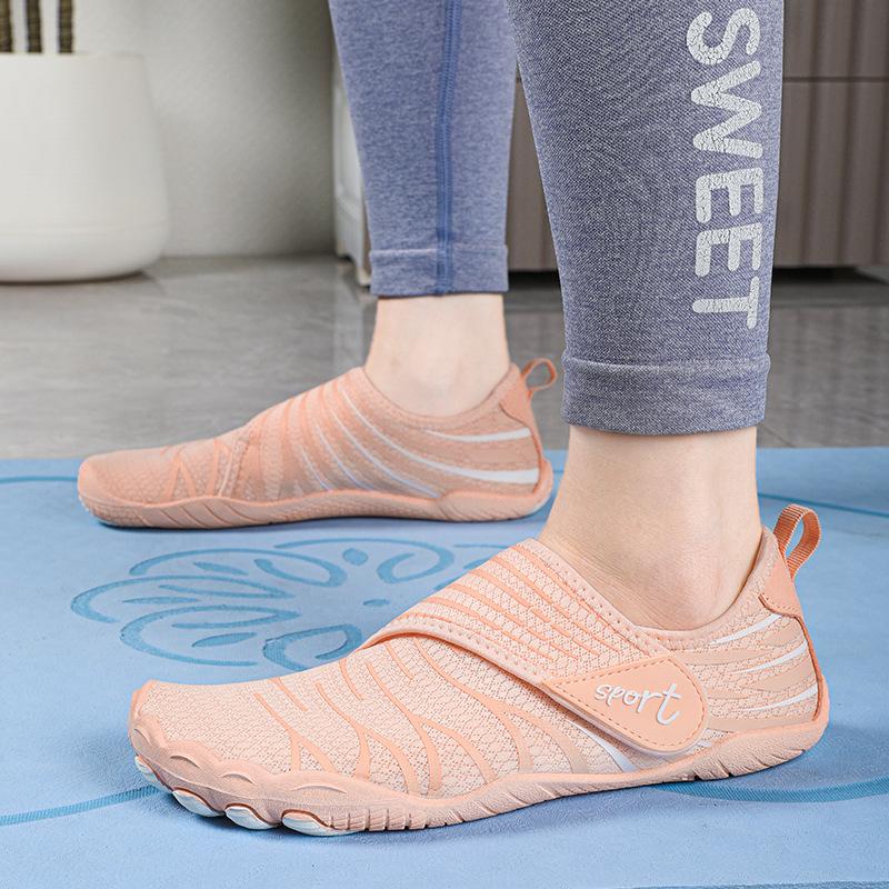 Distribution Swimming Shoes Indoor Fitness Shoes Treadmill Sports Shoes Outdoor Creek Shoes Breathable Wading Quick Drying Fishing Shoes