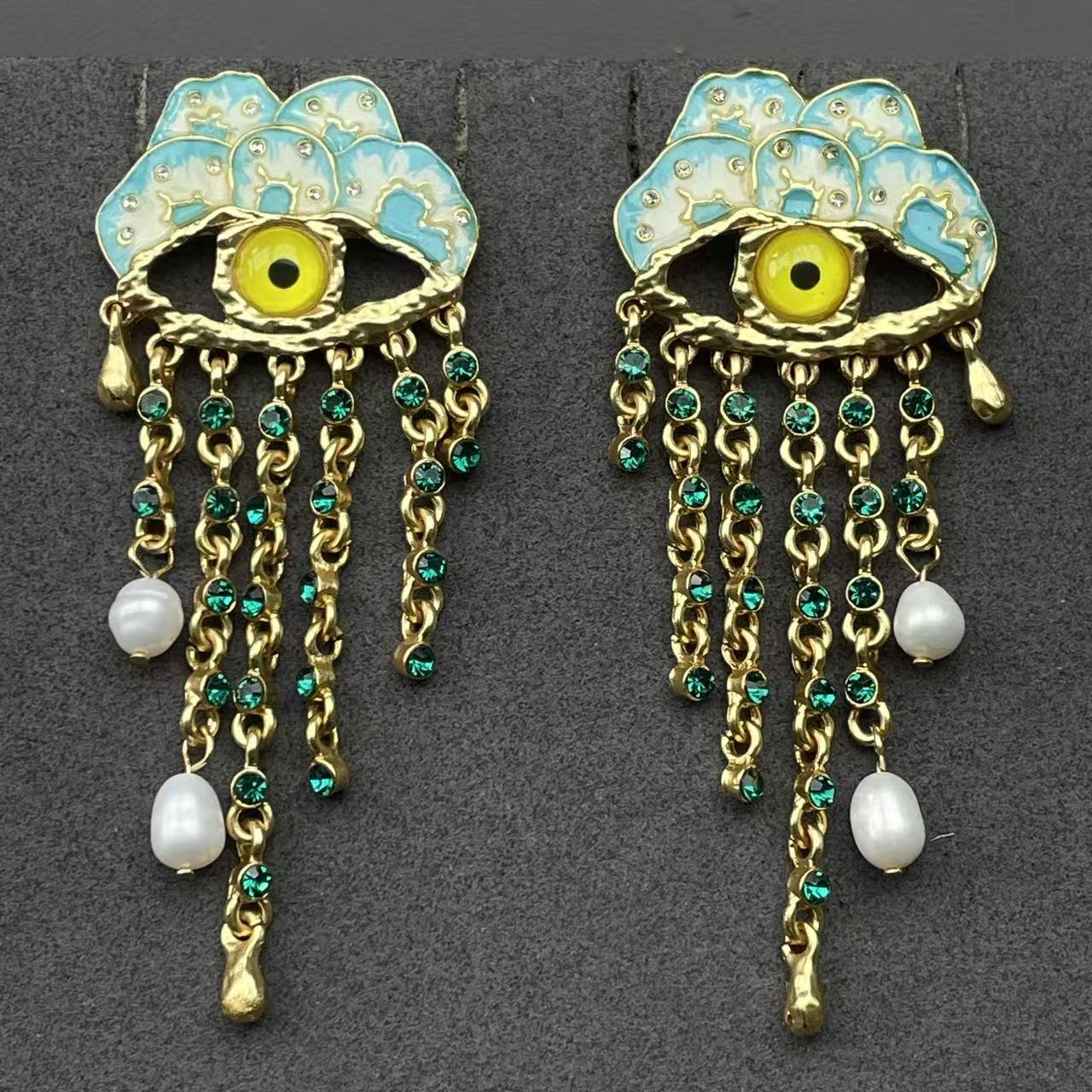 New Vintage Earrings British Chapa Blue Devil s Eye Pearl Tassel