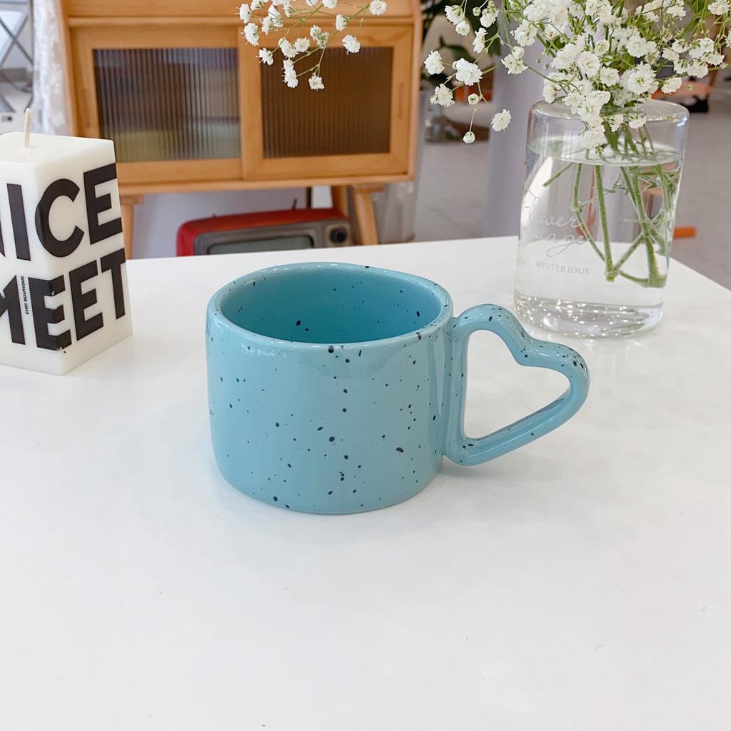 Korean Style Creative Ceramic Coffee Mug with Handle Simple Coffee Mug Couple Home Office Water Cups Coffee Mugs Tea Drinkware