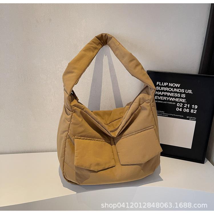 

Холщовая сумка женская сумка-мессенджер 2025 новая осень и зима большая вместимость повседневная универсальная высококлассная дорожная сумка-пельмень