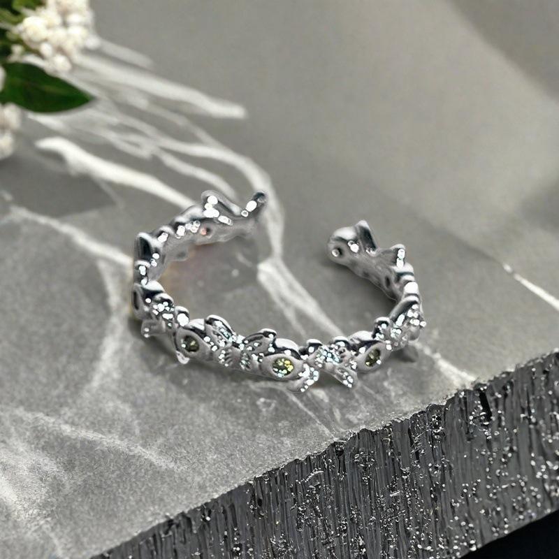 

High-End Olive Green Zircon Bow Open Ring Niche Design Light Luxury Fashion Exquisite Personality Ring Women Adjustable opening