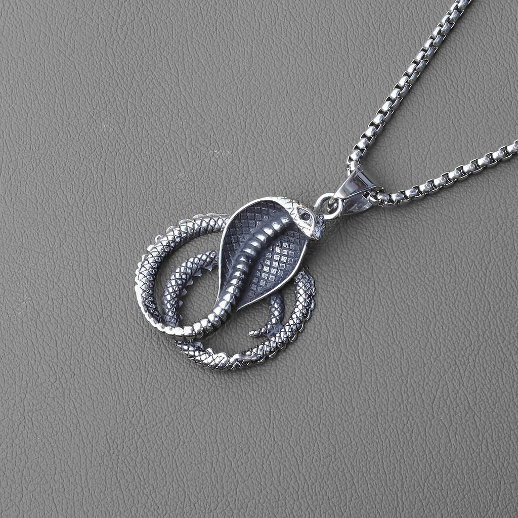 New European and American Hip-hop Accessories, Animal Eyes, Cobra Pendant Necklace, Titanium Steel