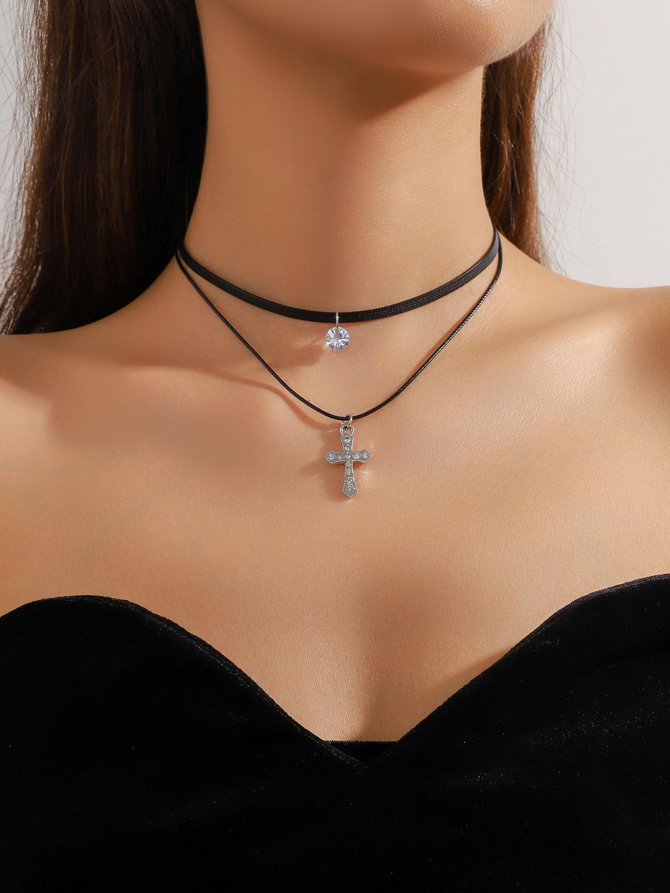 

Винтажное черное кружевное ожерелье с розой, браслет, кольцо, набор для женского ужина, темный ветреный браслет-цепочка на шею