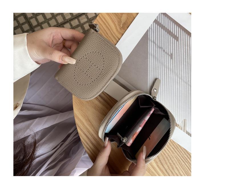 Portofel nou 2025 din piele naturală pentru monede: Piele de vacă strat superior, Design decupat, Suport multifuncțional pentru carduri și depozitare carduri bancare