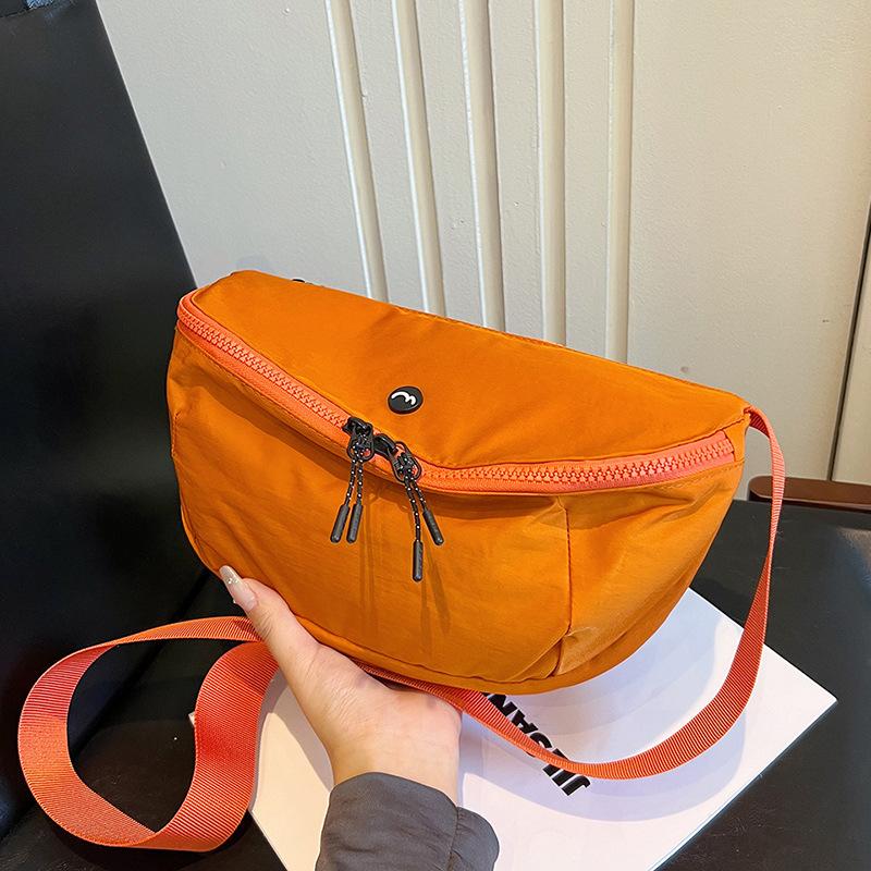 2025 New Casual Sports Women's Breast Bag Simple Versatile Messenger Bag Washed Cloth Lightweight One Shoulder Saddle Bag