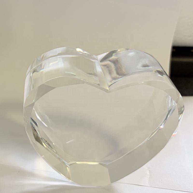 Custom Modern Heart-shaped Crystal for Photo Frame Engraved Glass Solid K9 Crystal Home Decor Gift Box