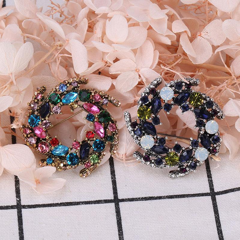 

Alloy Diamond Acrylic Wreath Brooch, Apparel Brooch різнокольоровий