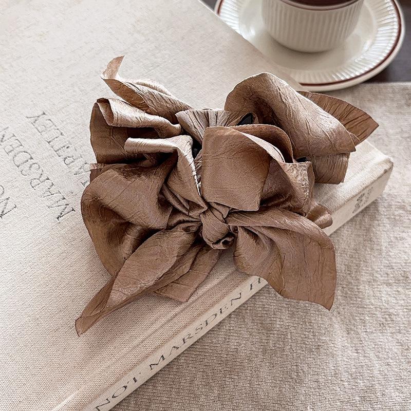 Hepburn style large bow grab clip women's hairpin back head disc hair shark clip hairpin clip headdress