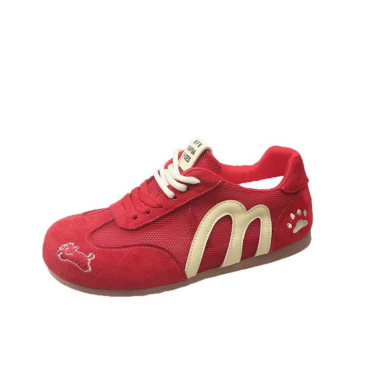 Red retro flat-bottomed German training shoes for women's 2025 new mesh breathable, comfortable and lightweight casual sports Forrest Gump shoes