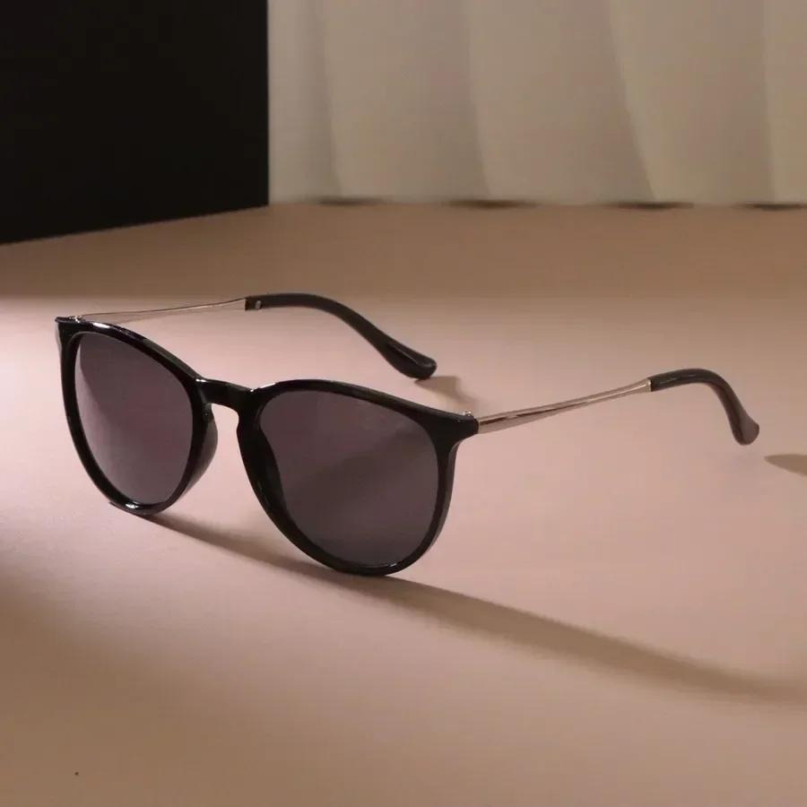 Classic Square Casual Fashion Sunglasses Women Men Vintage Stylish Oval Shaped Minimalist Female Male