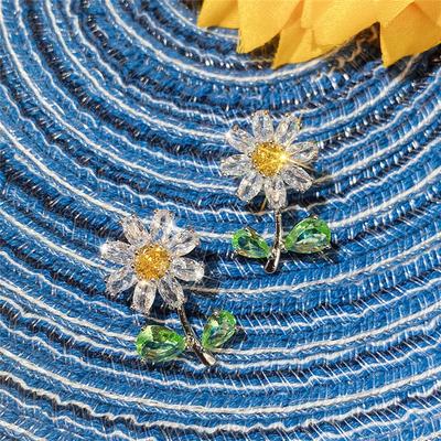 Sterling Daisy Stud Earrings Green Leaf Yellow Flower Fancy Ear Accessories for Party Luxury CZ Earrings Trendy