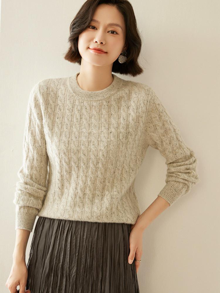 Cashmere Women's Round Neck Cable Knit Sweater - 2025 Autumn/Winter Retro Loose Slimming Pullover.