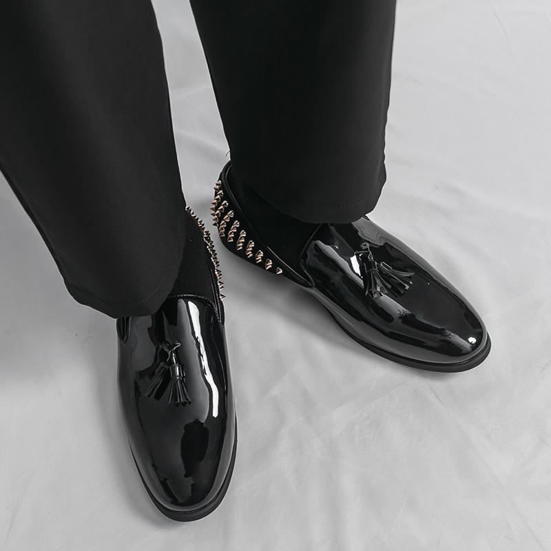 Men’s Rivet Loafers Dress Black Patent Leather Monks Shoes Men Slip on Pointed Toe Tuxedo Rock Club Shoes Plus Size