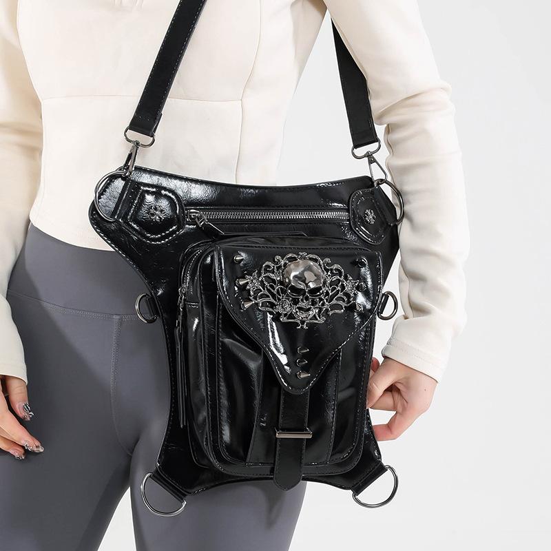 New niche retro punk shoulder messenger bag personalized skull locomotive Spice Girl style fanny pack