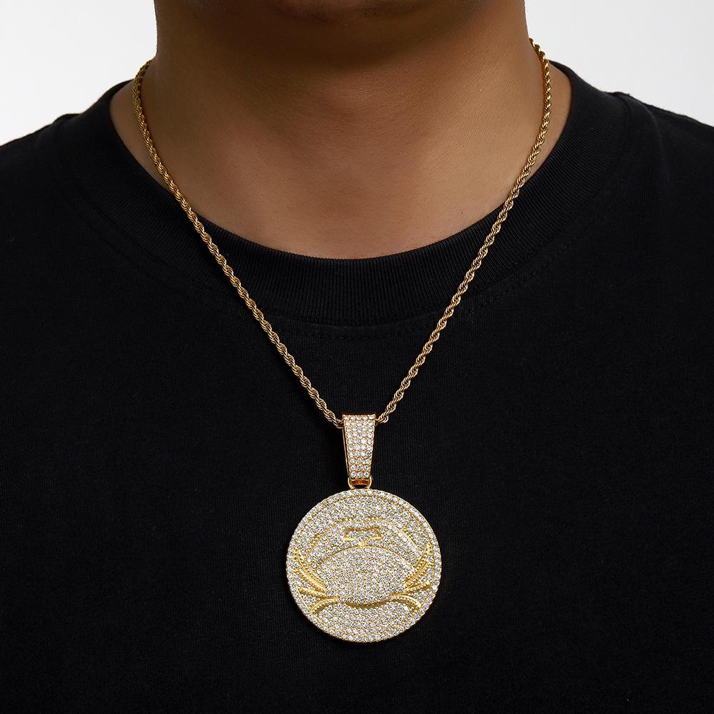 New Creative Round Shield Pattern Pendant, European and American Hip Hop Trendy Men's Pendant Necklace