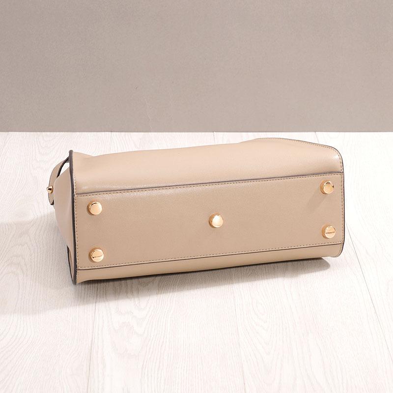 Borsa Reale da Donna in Vera Pelle 2024 con Fibbia Rotante, Design Grande Gatto, Borsa a Mano e a Spalla da Donna Versatile.