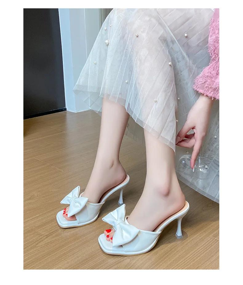 

Fashion One Character Slim Heel Slippers Women Spring Summer 2025, Princess Style Butterfly Bow High Heels, Cool Slippers in Large Size 35 белый