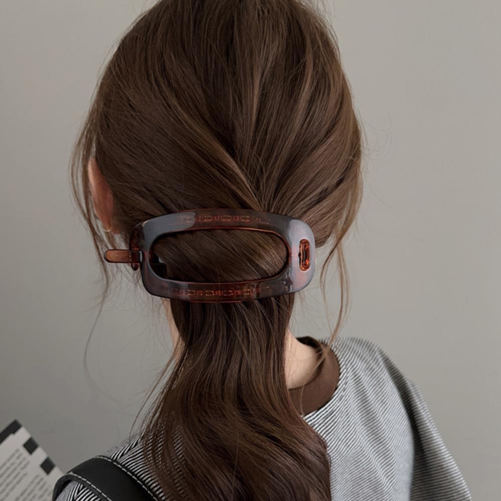 Vintage Hollow Oval Twist Hair Clips for Women Elegant Long Hair Duckbill Clips Bun Hairpins Ornament Fashion Hair Accessories