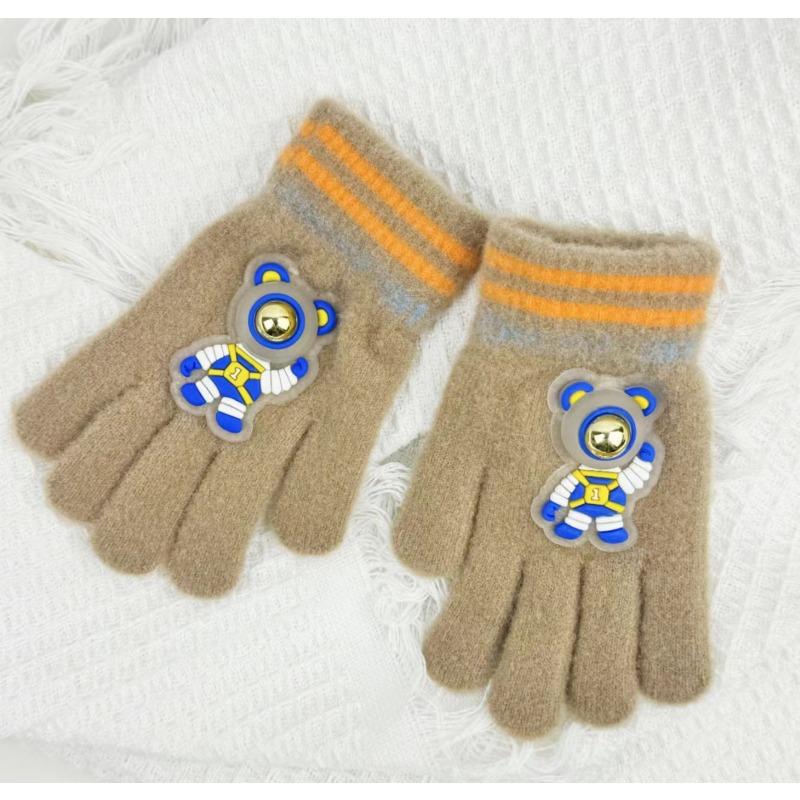 Children's gloves astronaut cartoon winter men's five-finger gloves warm windproof wool baby five-finger gloves