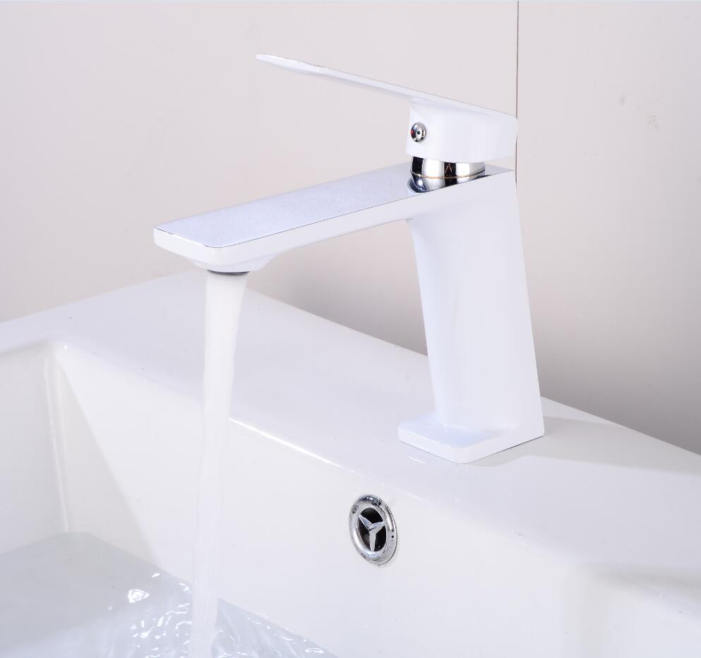 Chrome Basin Faucet Bathroom Sink Faucet Single Lever Chrome Faucet Basin Taps Deck Vintage Wash Hot Cold Mixer Tap Crane Brass